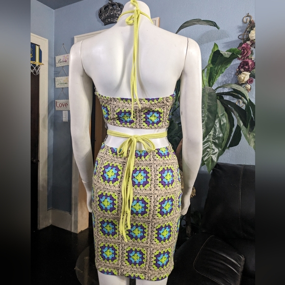 NWT Sexy Multicolor Bodycon Cut Out Halter Mini Dress By Rue21 Sizes Small - Picture 3 of 10